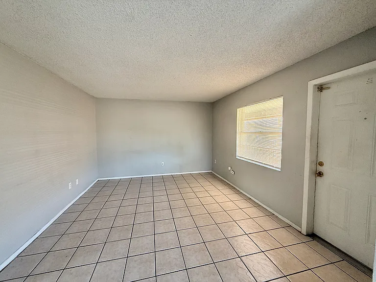 723 Michigan Ct #4 — Photo 4