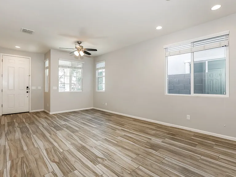 7414 E Onza Ave — Photo 4