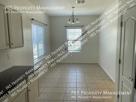 4th image of 3321 E Wisteria Pl