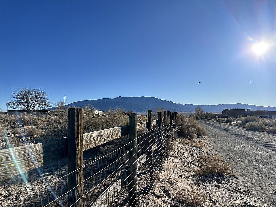 2nd image of 1039 Angel Rd