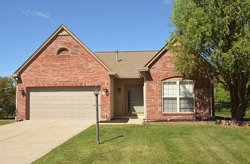 1st image of 862 Waveland Ln
