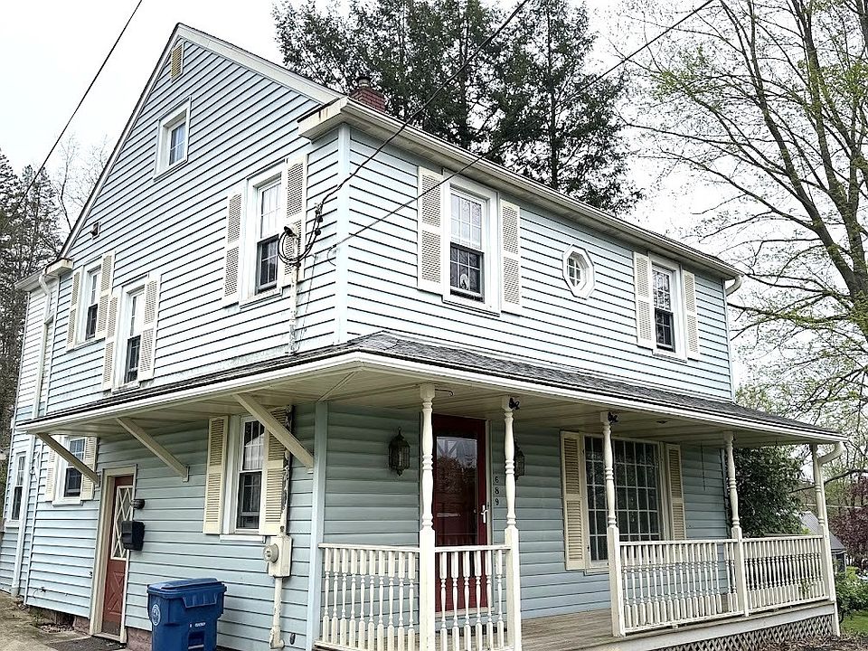 1st image of 689 Peach St