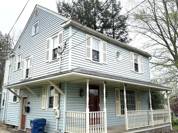 689 Peach St, Meadville, PA 16335
