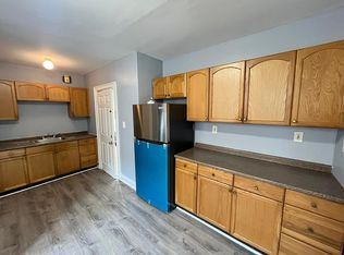 90 W 24th St #6E, Bayonne, NJ 07002