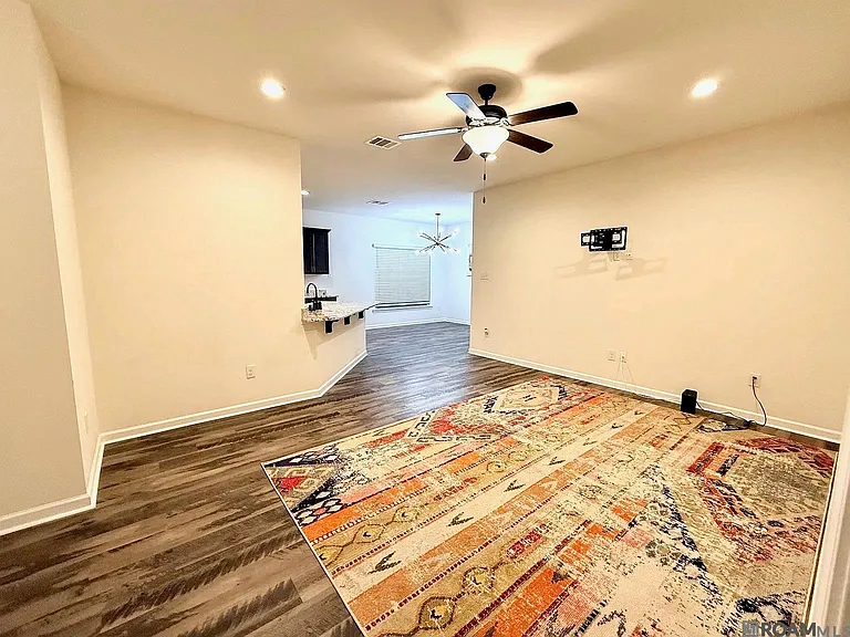 38510 Maidens Blush St — Photo 3
