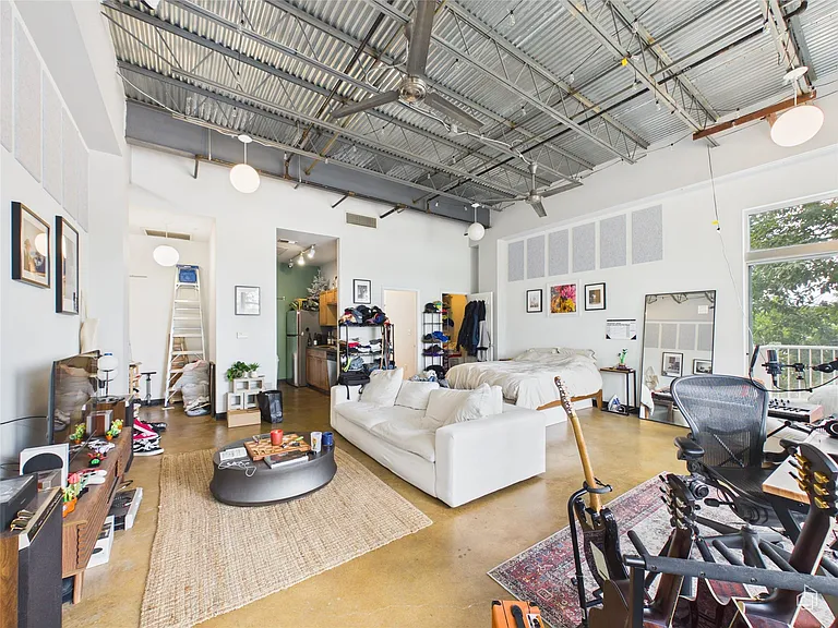 2401 E 6th St #6097 — Photo 3