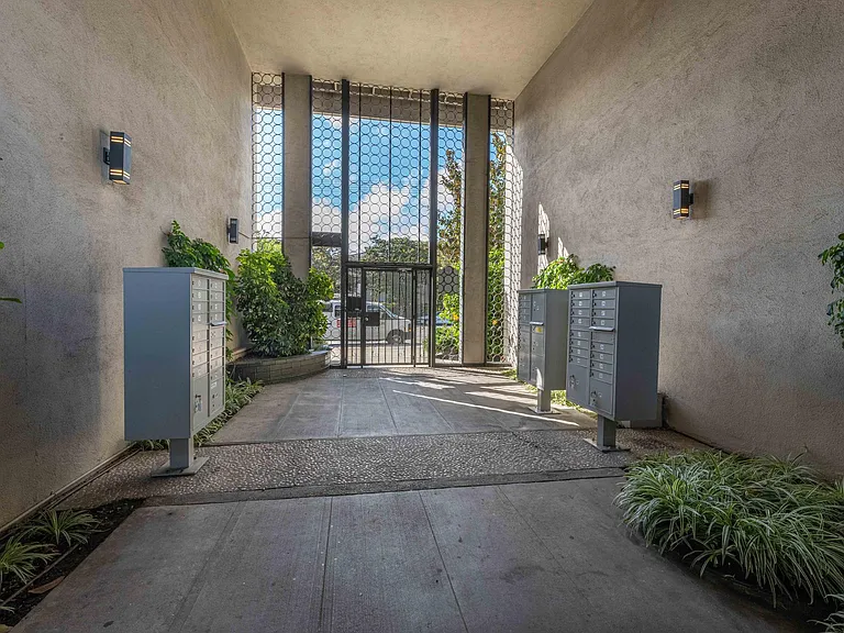 3166 S Sepulveda Blvd #28 — Photo 39