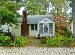 207 Swan Blvd, Toms River, NJ 08753