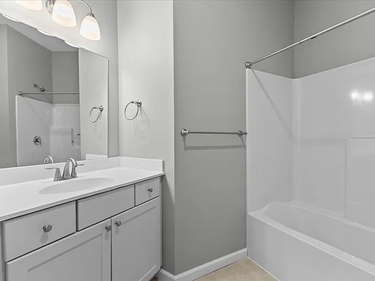 32 Cottonwood Drive — Photo 11