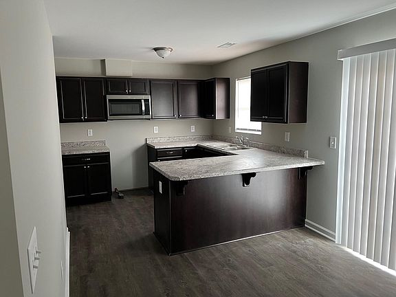4th image of 3828 E Vancroft Cir #1