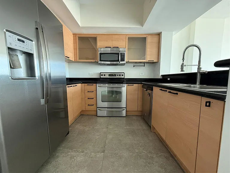 140 S Dixie Hwy #915 — Photo 2