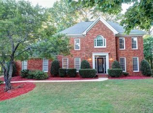 8690 Lake Glen Ct, Johns Creek, GA 30022