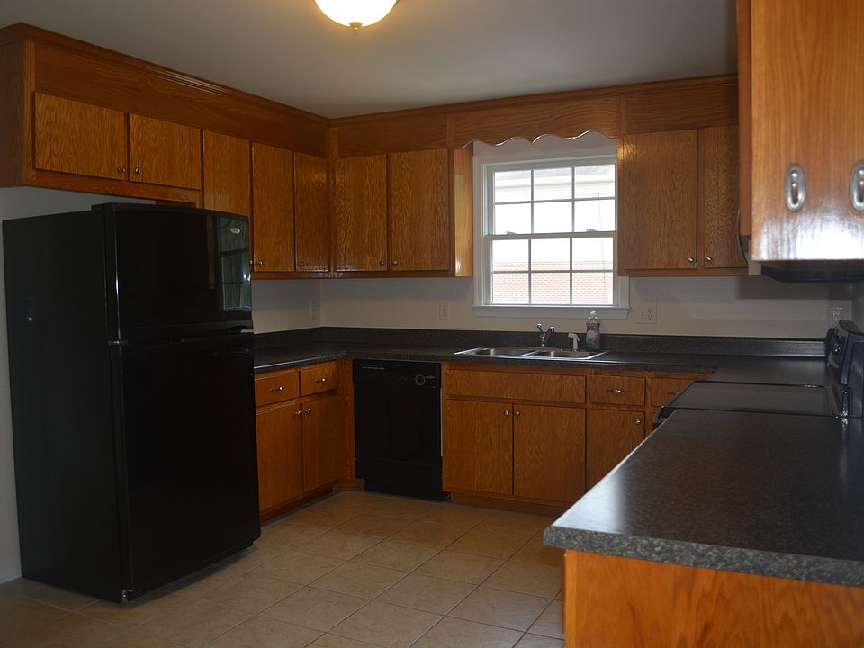 2nd image of 311-313 Orange Ave