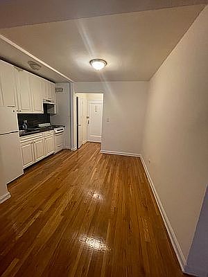 4th image of 83-10 118th St #2S