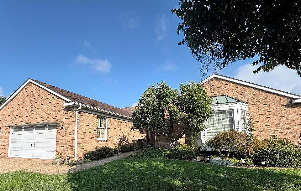 1st image of 110 Chapel View Dr