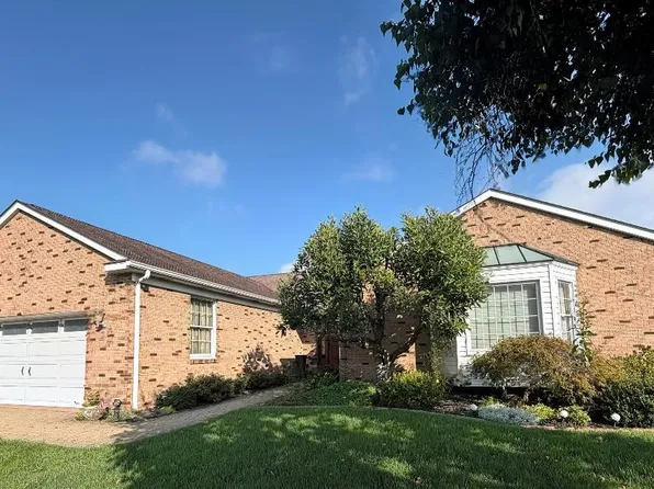 110 Chapel View Dr, Greensburg, PA 15601