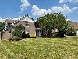 1st image of 7476 Huntington Dr APT 6