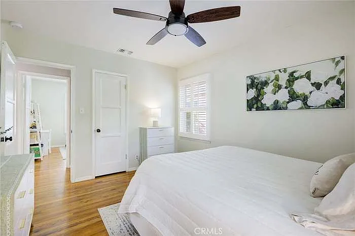 6542 Balcom Ave — Photo 13