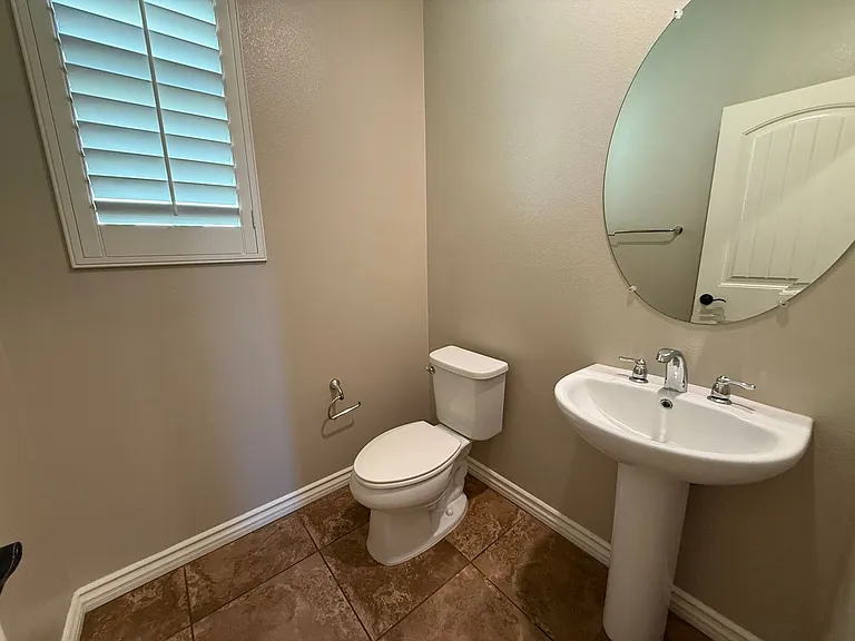 29052 W Hills Dr — Photo 15