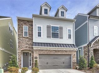 10735 Endhaven Village Dr, Charlotte, NC 28277