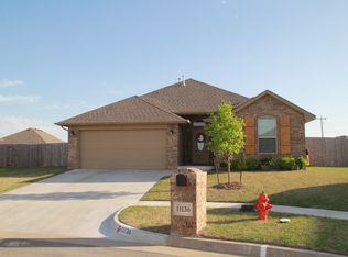 11136 SW 38th Cir, Mustang, OK 73064