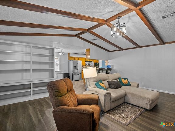 5th image of 101 Sussex Dell Dr