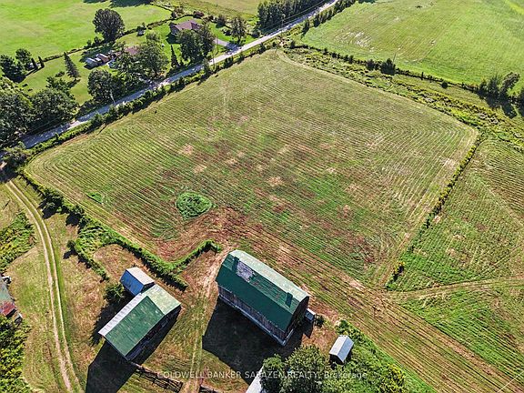 3rd image of 183 Jim Barr Rd