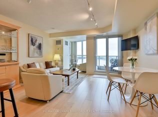 The Waterclub Condominiums, Toronto, ON M5J 2Y5