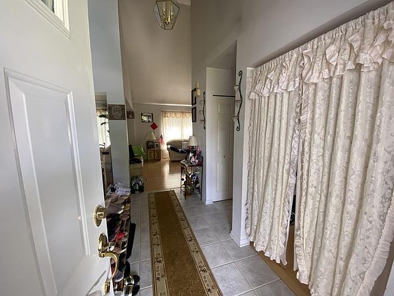 3rd image of 1213 Mayfair Dr