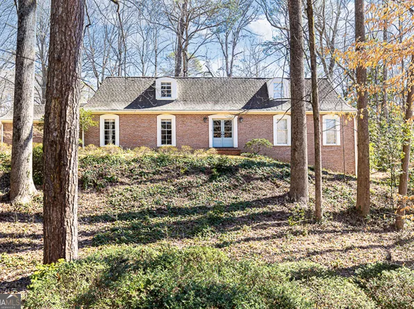 4095 Glen Devon Dr NW, Atlanta, GA 30327