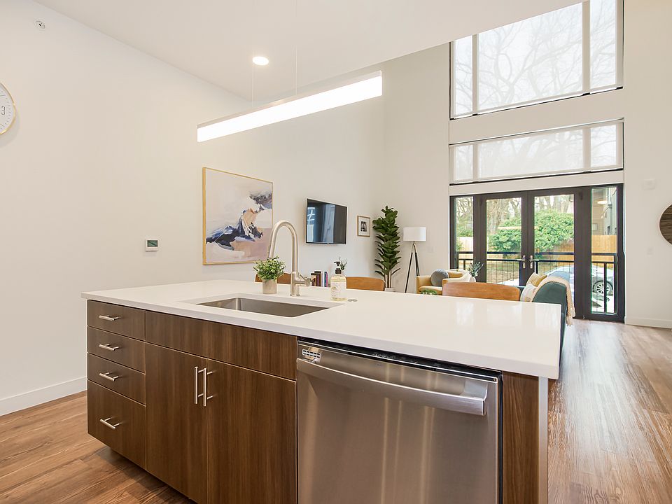 1st image of 1700 Madison Ave #2B-1Ba-921Sqft