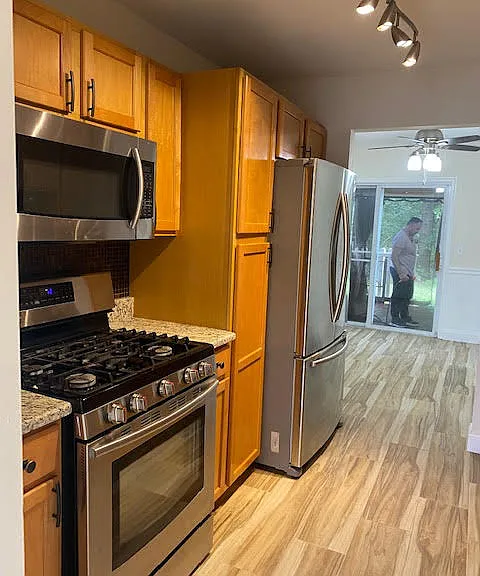 10 Mystic Ct — Photo 3