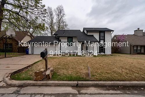 2608 W Fort Worth Pl Photo 1