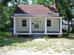 111 Live Oak St, Beaufort, NC 28516