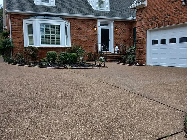 60 Beacon Hill Dr, Jackson, TN 38305