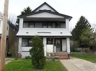 879 Royal Rd, Cleveland, OH 44110