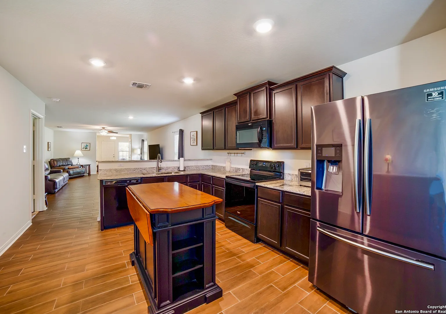 3 bed, 1588 sqft, $1,750 — Photo 3