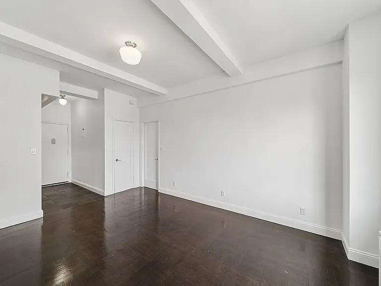 160 W 71st St #8K — Photo 4