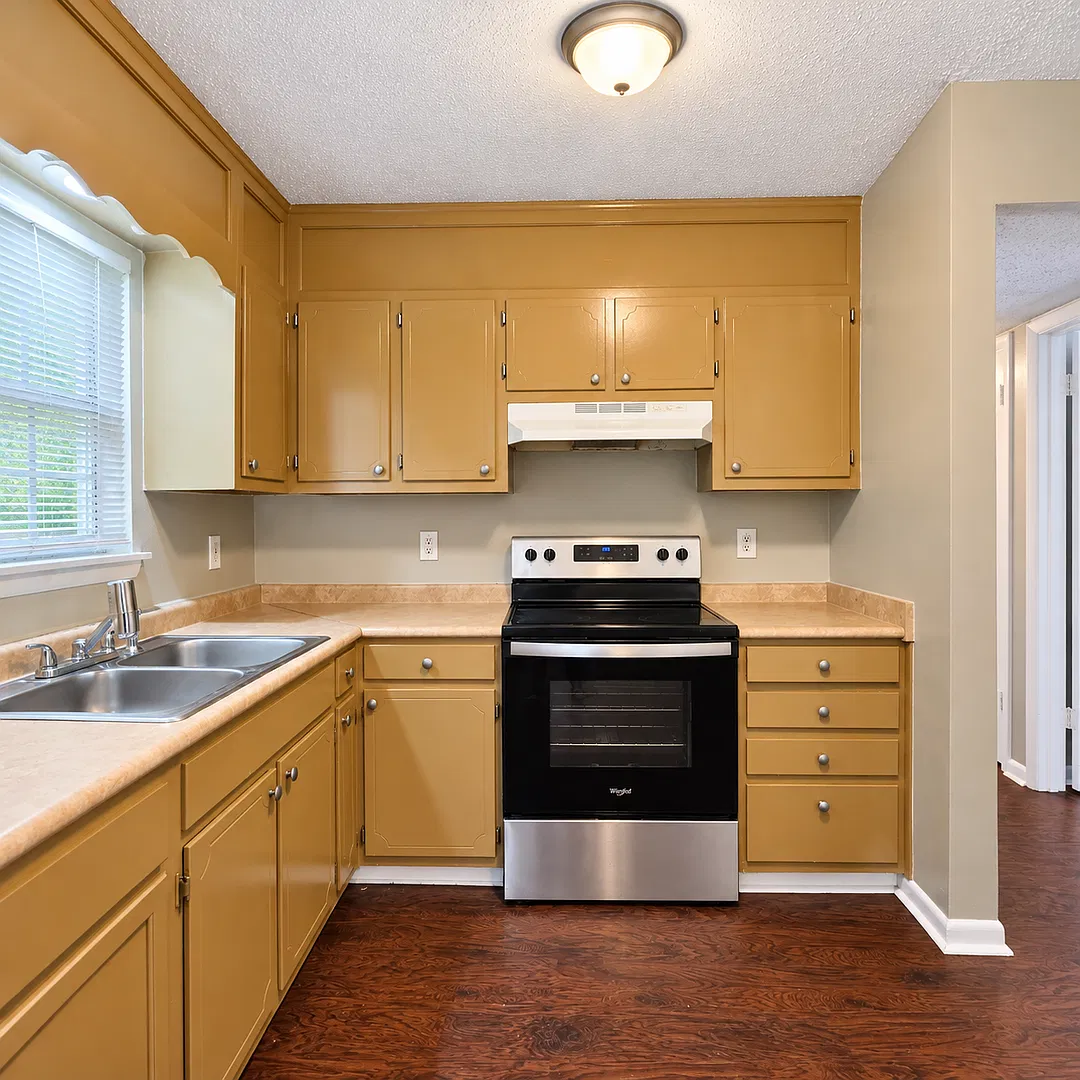 3BR/1BA Home - Move In Special — Photo 4