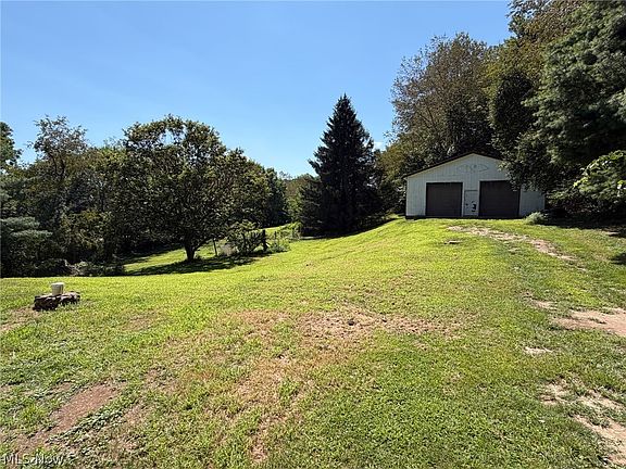 4th image of 32700 Patterson Rd