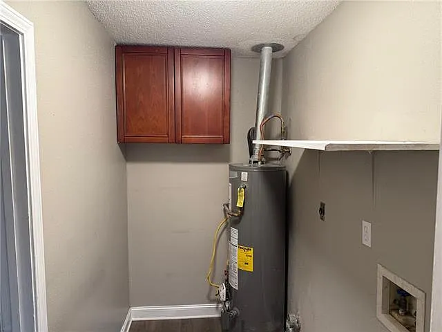 2717 Laurie Ln — Photo 14