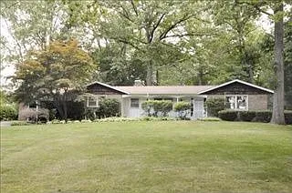 821 Wooded Ln photo 1