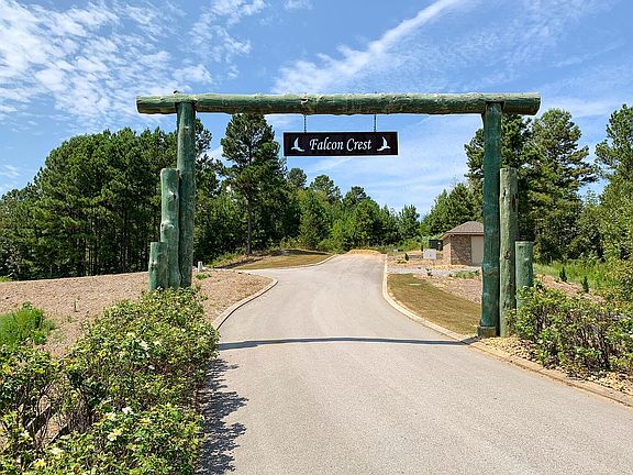2nd image of 275 Talons Ridge Rd NW
