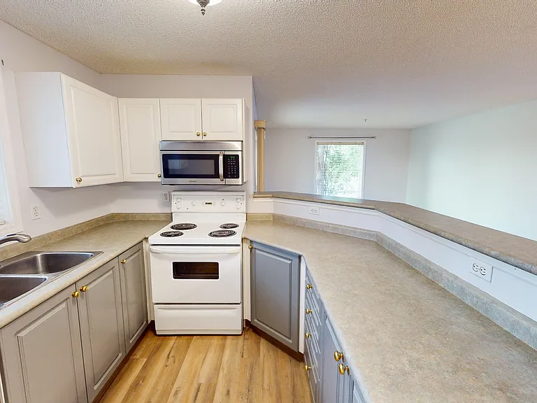 4000 Somervale Ct SW #119 — Photo 3
