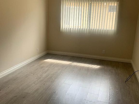 5th image of 4704 Coldwater Canyon Ave #7
