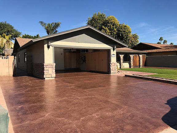 2nd image of 8208 E Montebello Ave