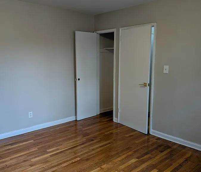 1276 Clinton Ave #2E — Photo 14
