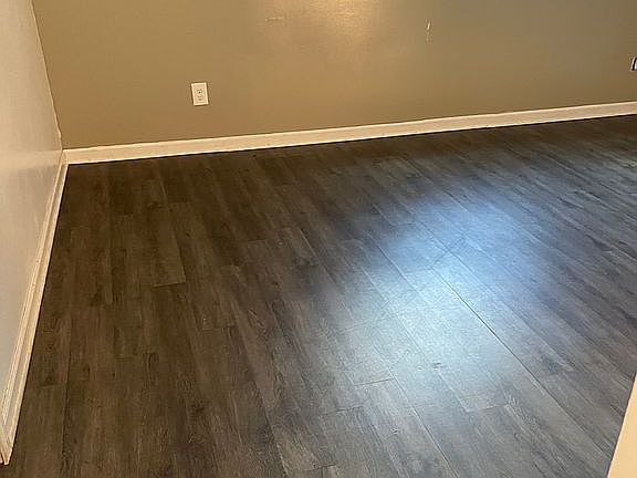 5th image of 8387 Redcedar Ct