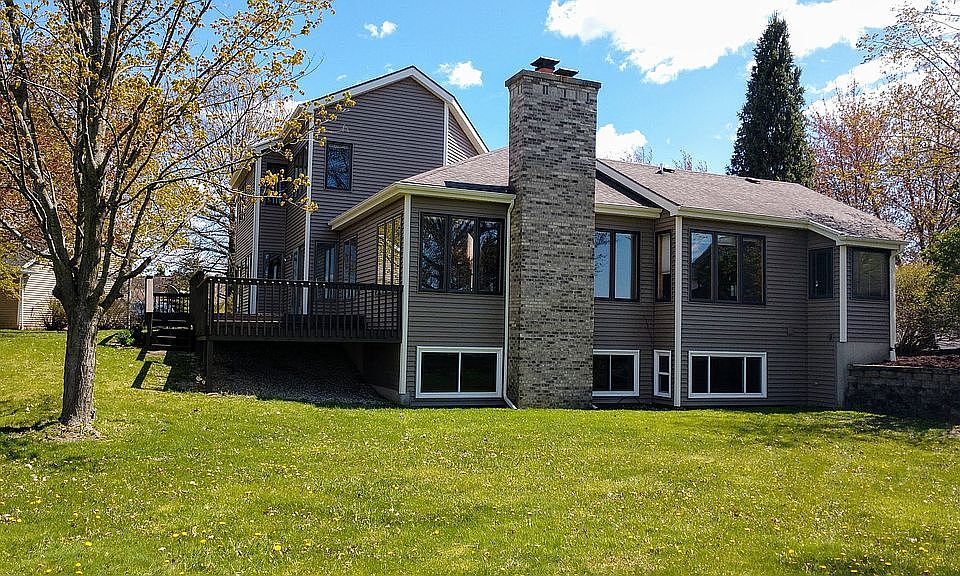 2nd image of 7388 Old Lantern Dr SE