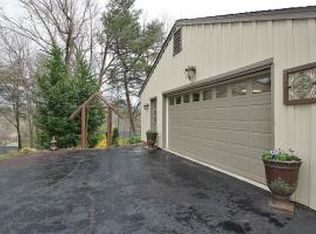 2600 Turnberry Rd, Salem, VA 24153